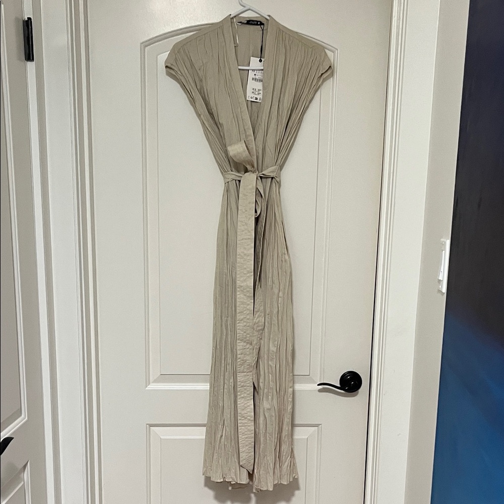 Zara Crinkle Fabric Cream Dress with Belt